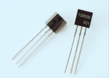 Tensão de saturação do circuito VCEO 400V do transistor de poder superior 3DD13002B baixa